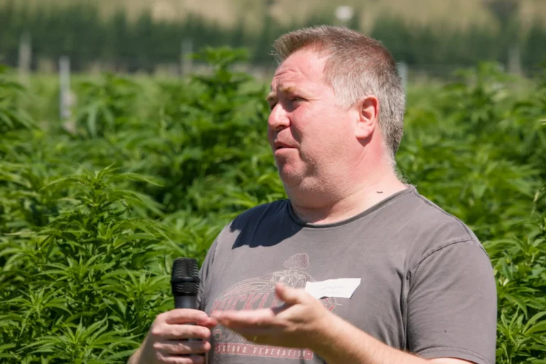 Colin Nuckolls speaks at Puro's Ope Day